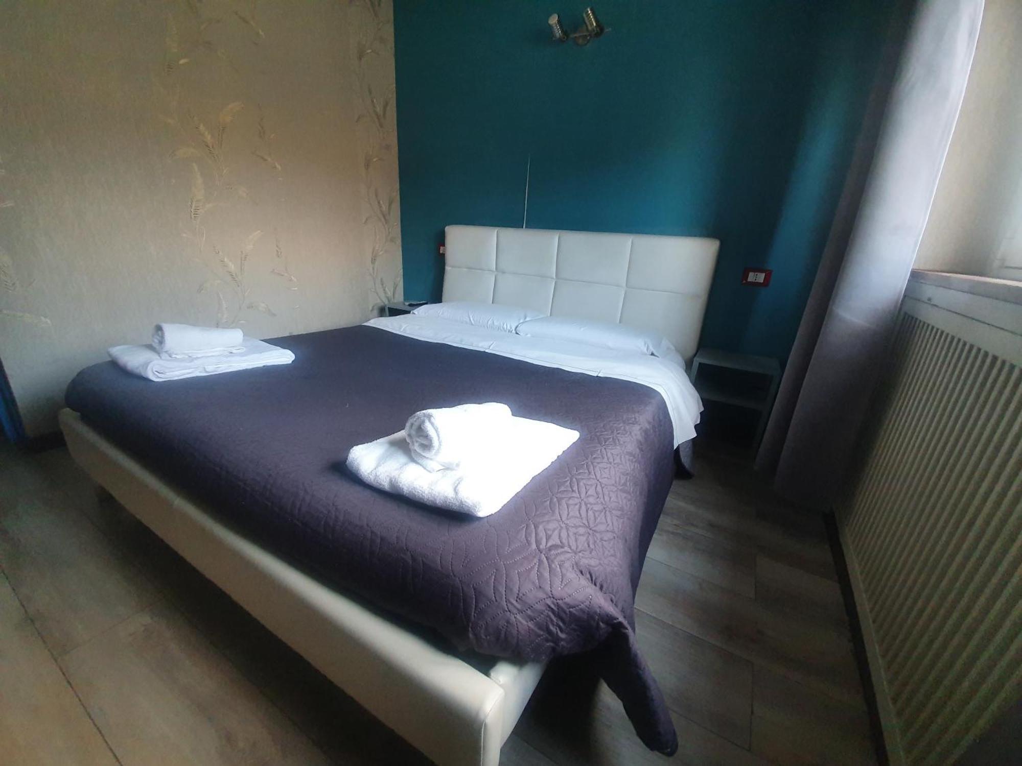 Hotel Sira House Milano Extérieur photo